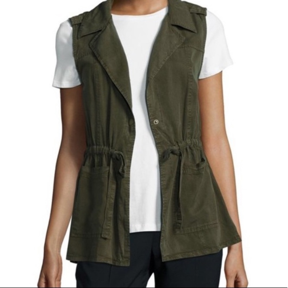 Sanctuary Anorak Vest  sleeveless Army Green